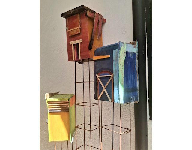 “Las Casitas de la Colonia”<br>a small scale sculpture intervention<br>MADE-Creatives Residence program<br>San Miguel Allende, Mexico, 2025